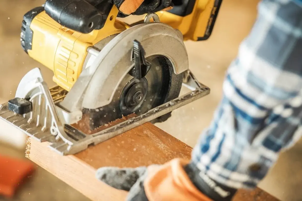 wood cutter represents installation floater